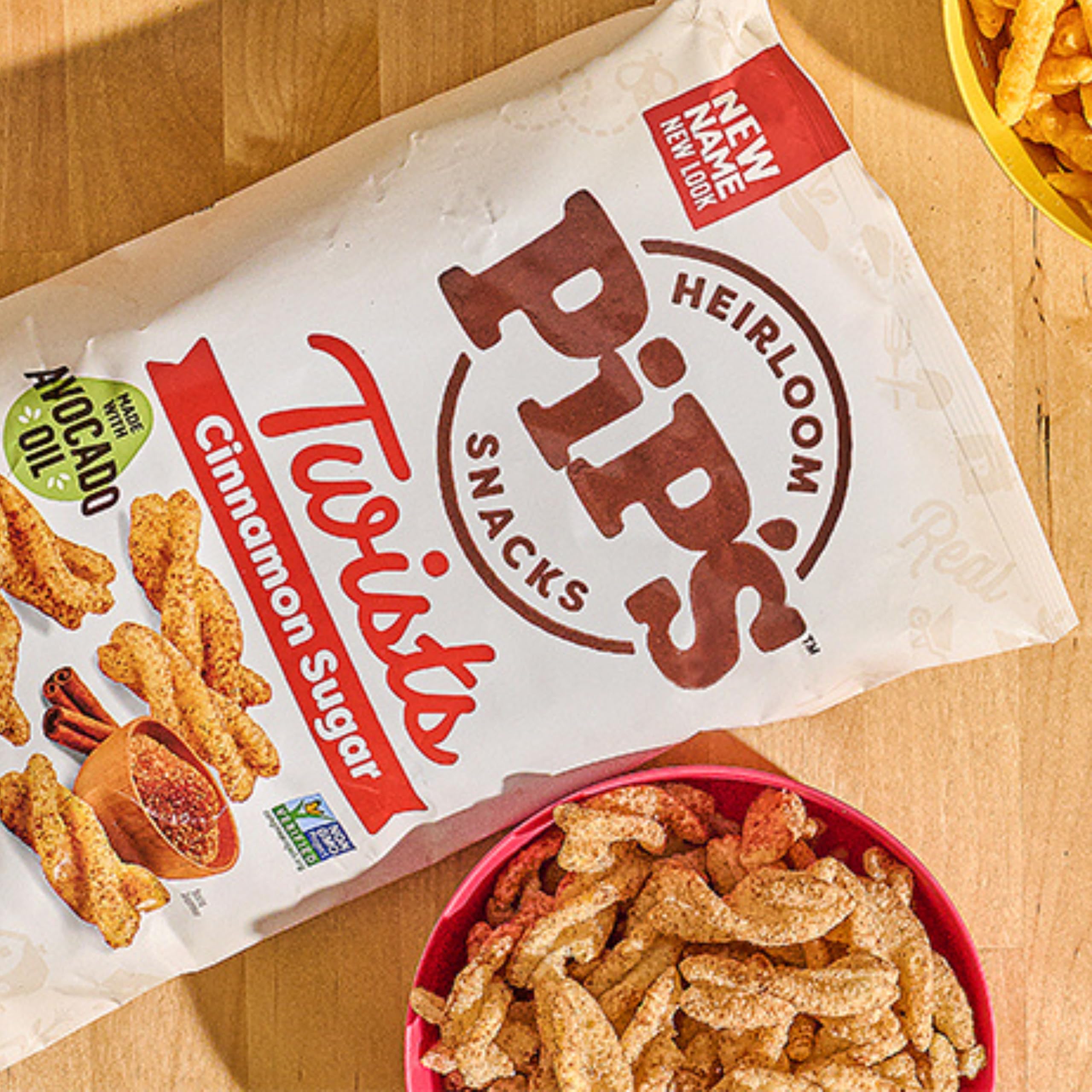 Pipcorn bowl of twists with cinnamon sprinkle for shareable snack benefit