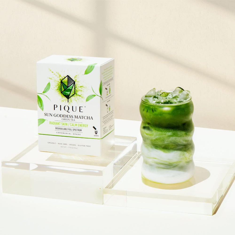 PIQUE powdered matcha texture on spoon highlighting fine grind and freshness