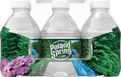 Poland Spring bottle in a lunchbox demonstrating convenient portable hydration