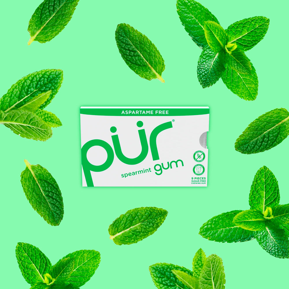 PUR Gum spearmint single piece texture close-up showing smooth chewable surface