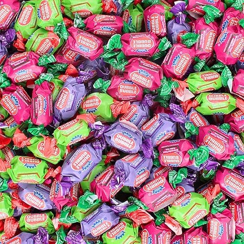 QUEEN CITY CANDY CAVE front packaging showing 1 lb assorted gum convenience