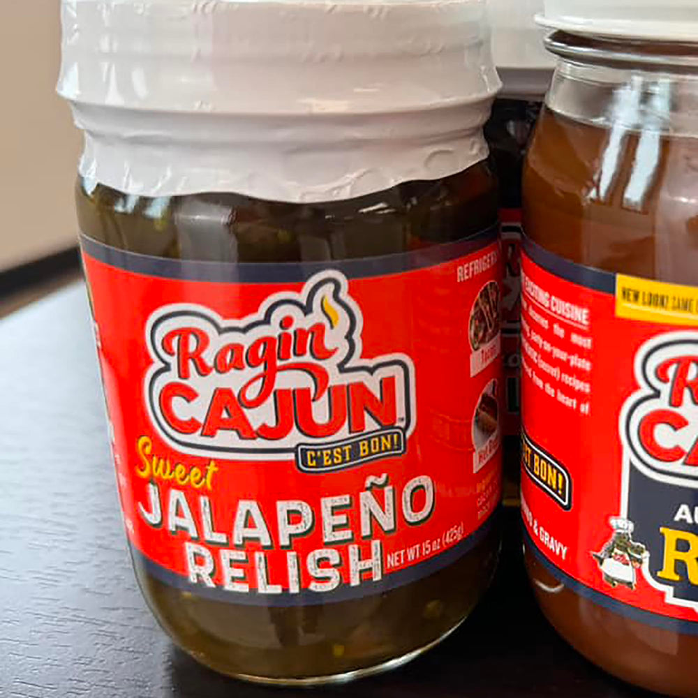 Ragin' Cajun size comparison with common items, brand 15 oz scale and portion guide