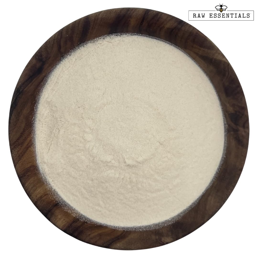 Raw Essentials powder texture close-up illustrating fine granules and quick dissolving