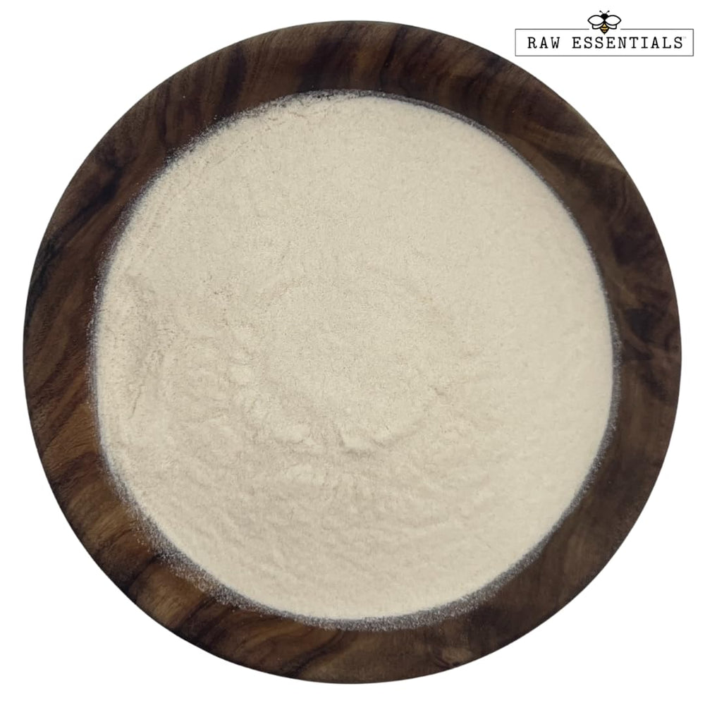 Raw Essentials powder texture close-up illustrating fine granules and quick dissolving