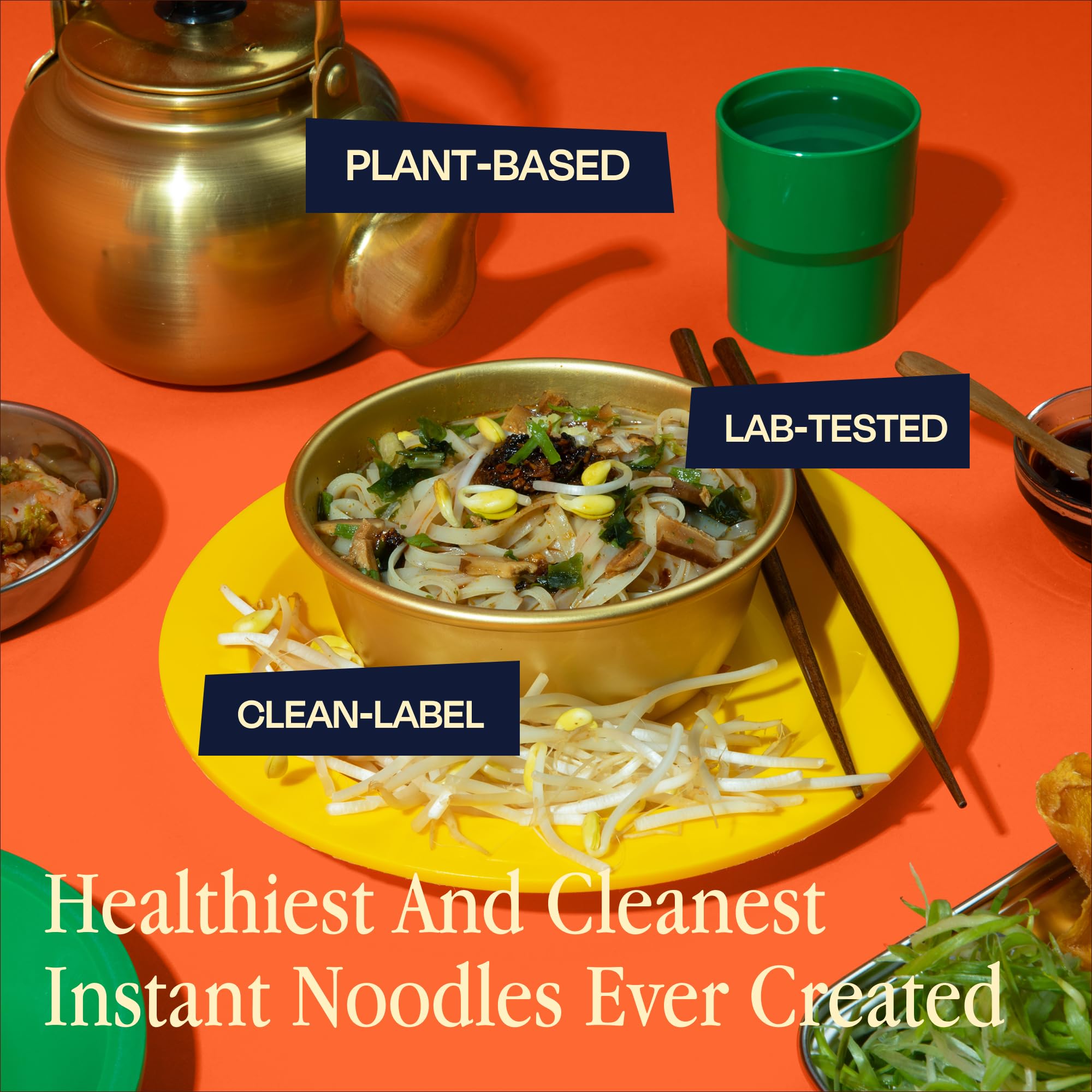 RAWMYUN Savory Curry cup opened showing curry powder and vegetable pieces