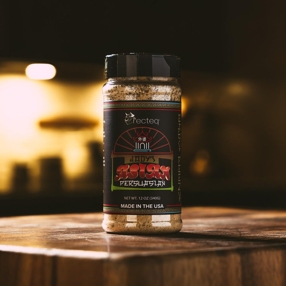 recteq close-up texture reveals ginger and sriracha flecks for vibrant seasoning