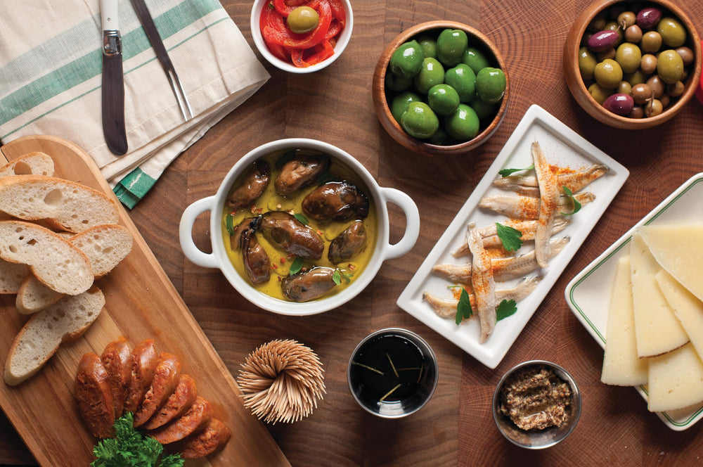 Roland Foods olives displayed on restaurant buffet proving service-ready versatility