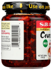S&B crunchy garlic close-up displaying fried garlic pieces for texture boost