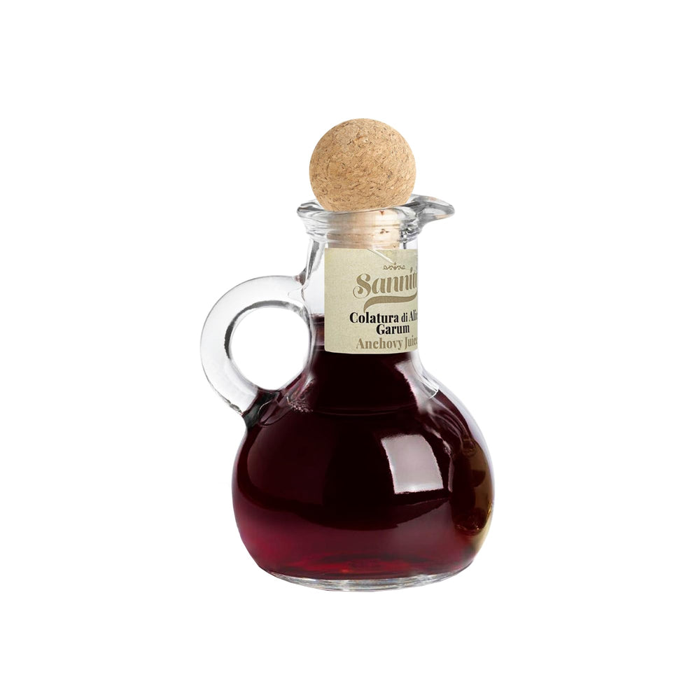 Sanniti front packaging showing bottle and label, authentic Italian product benefit