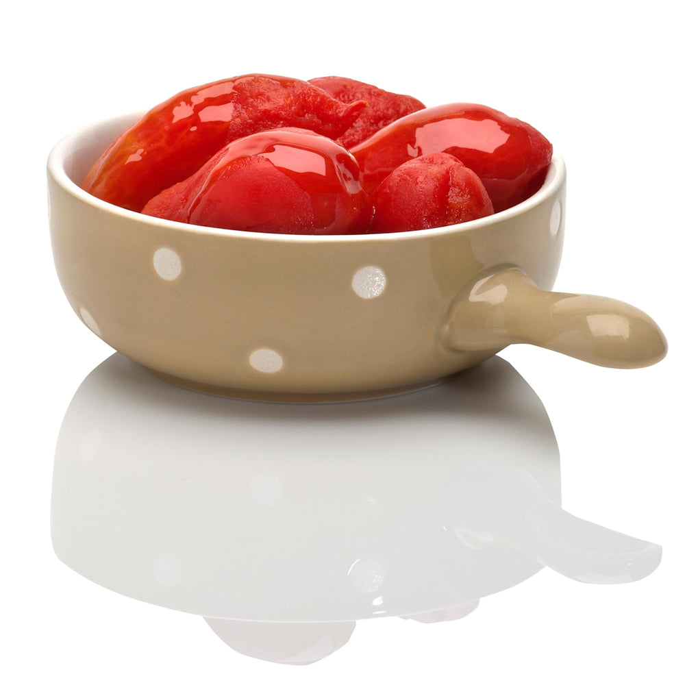 Sanniti tomato sauce on pizza illustrating authentic Neapolitan sauce benefit