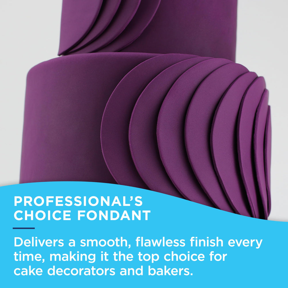 Satin Ice fondant edge and texture detail highlighting tear-resistant smooth surface benefit