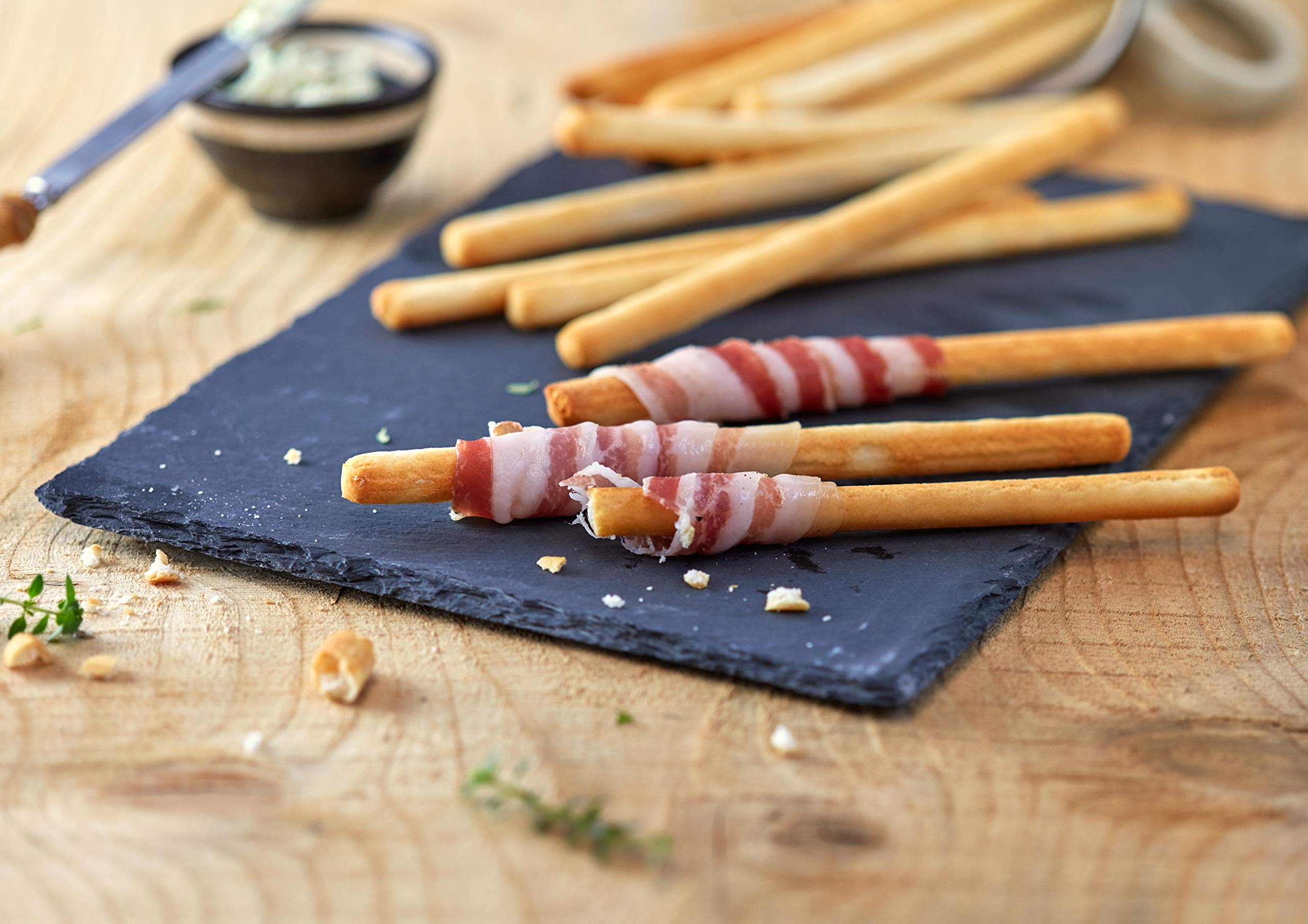 Schär breadsticks close-up texture highlighting crisp crunch and light color