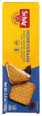 Schar Honeygrams used in a gluten-free s'more demonstrating easy assembly