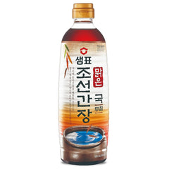 Sempio front bottle view showing clear soy sauce and easy-pour cap benefits