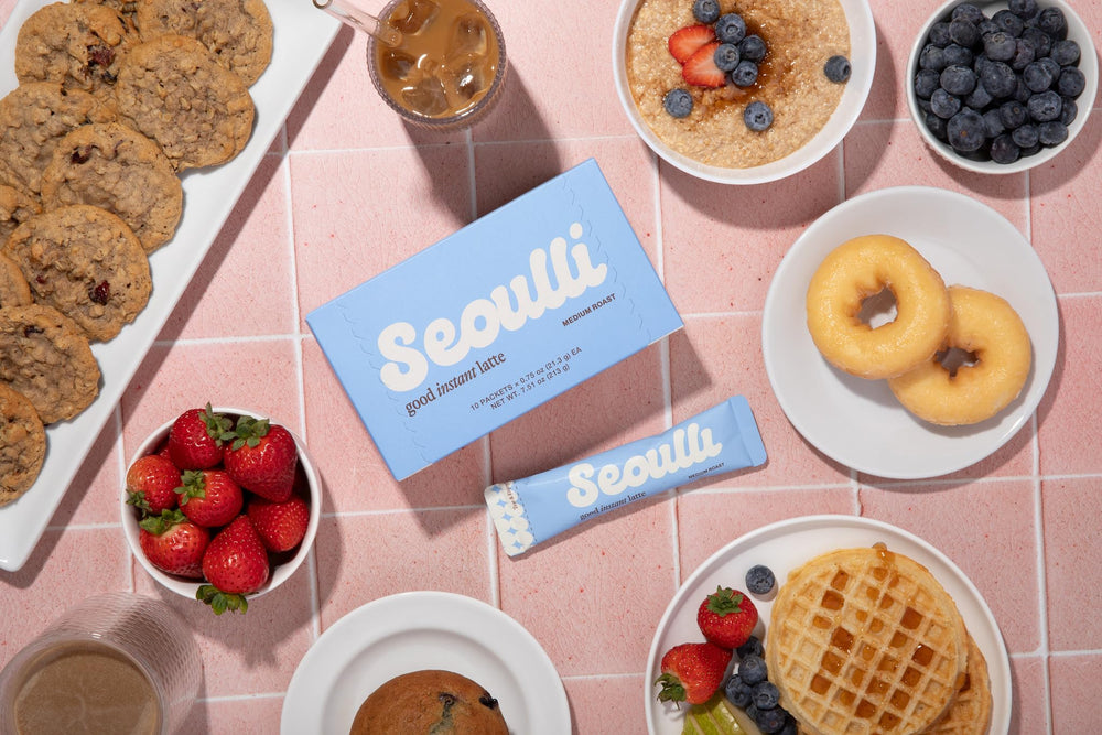 Seoulli served café-style cup showcasing creamy finish and flavor clarity