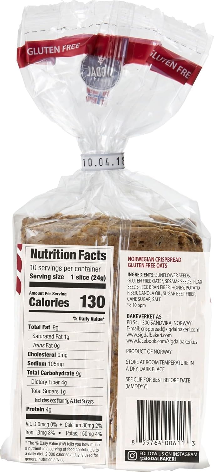 Sigdal Bakeri crispbread close-up with visible seeds and texture, highlighting crunch and wholegrain benefits