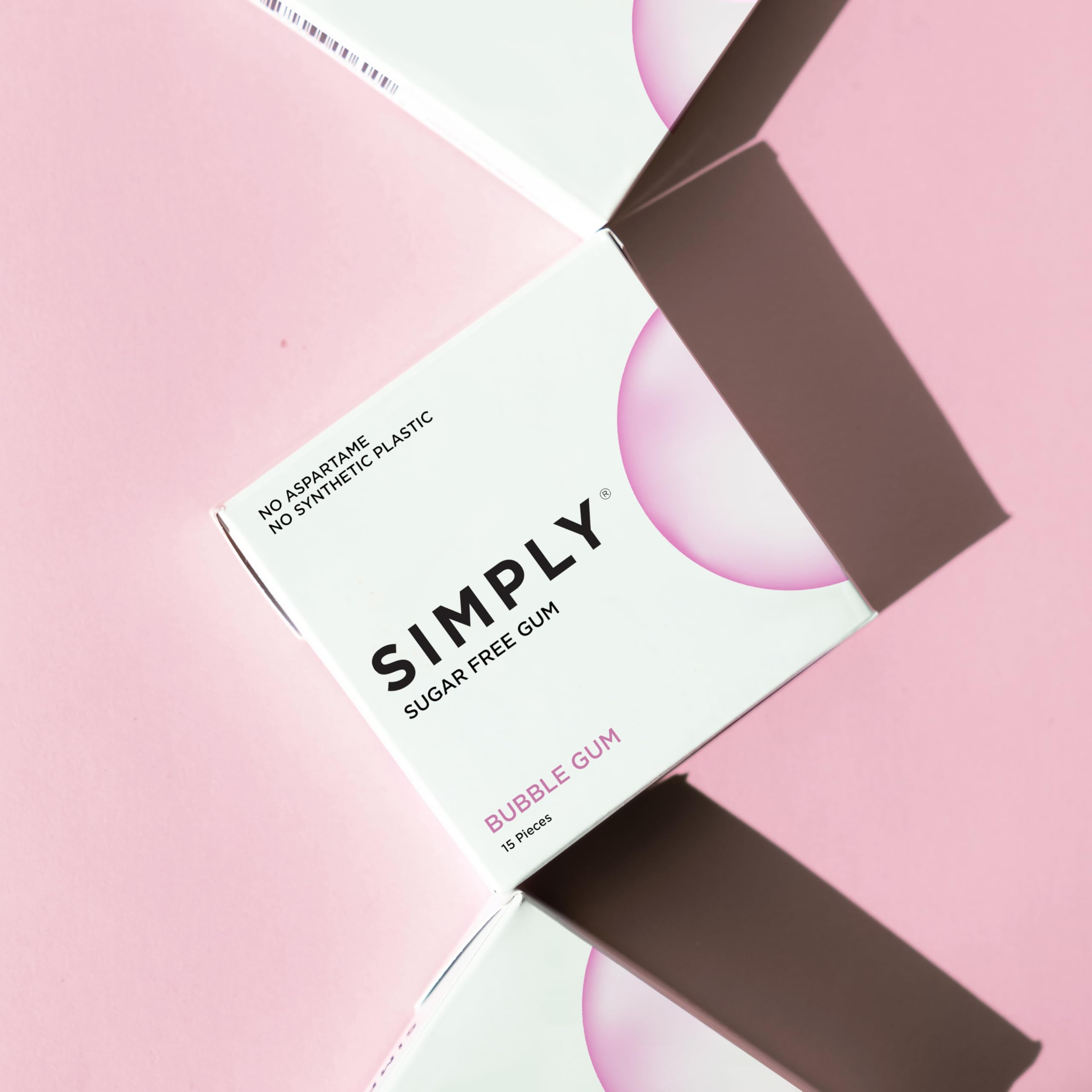 SIMPLY Gum close-up of chicle texture demonstrating natural, plastic-free chew feel