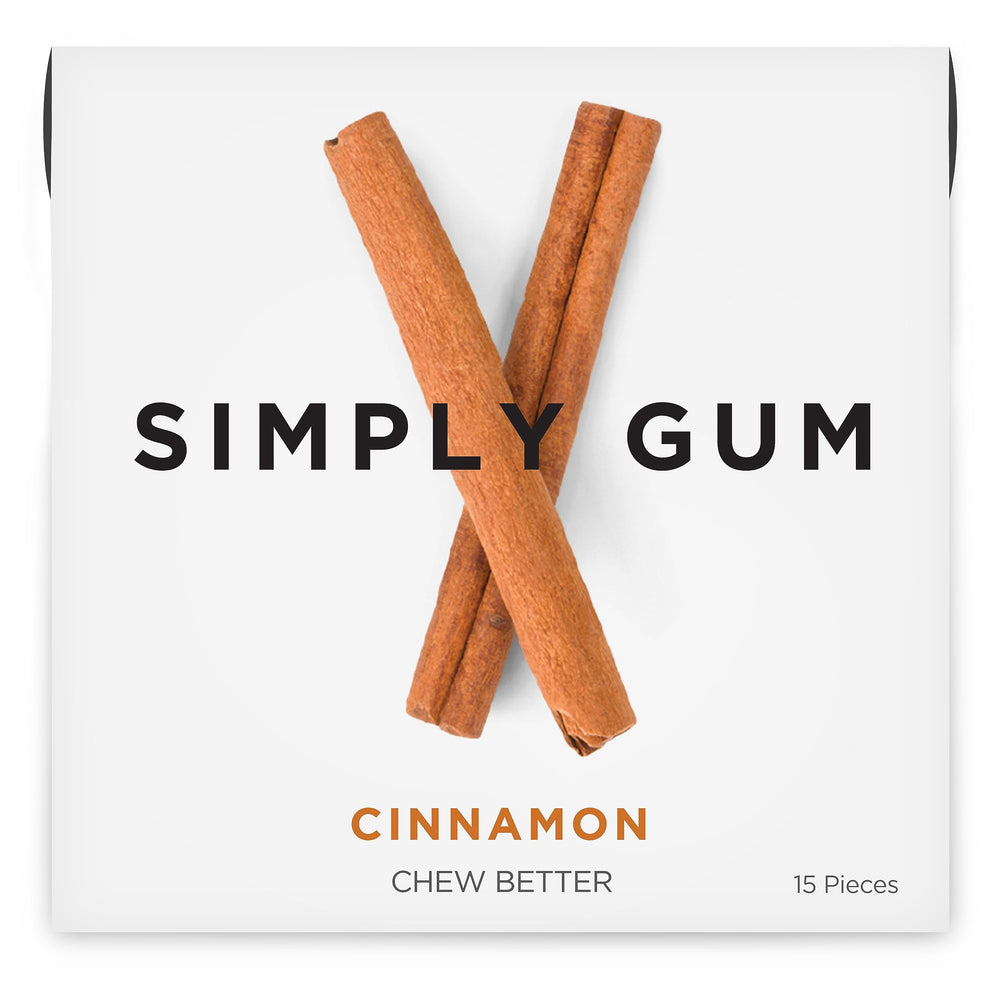 SIMPLY Gum open packet with fifteen cinnamon pieces ready to carry