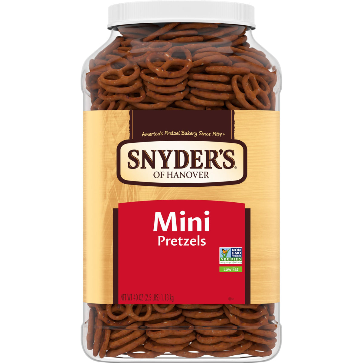 Snyder's of Hanover front canister showing 40 oz label and shareable size benefit