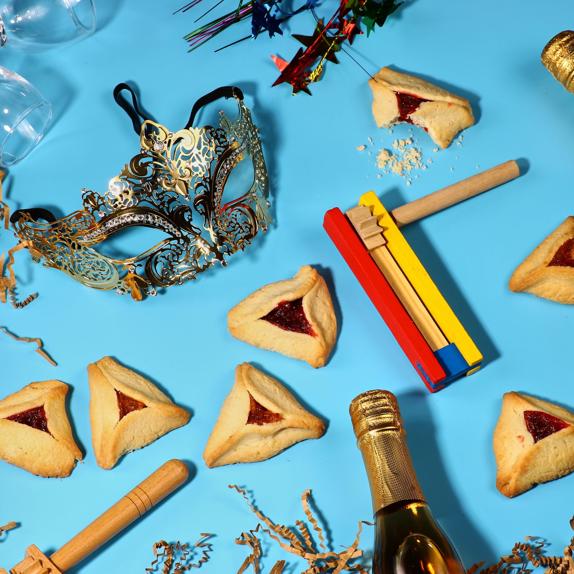 Stern's Bakery hamentaschen on a serving platter, great for holiday display