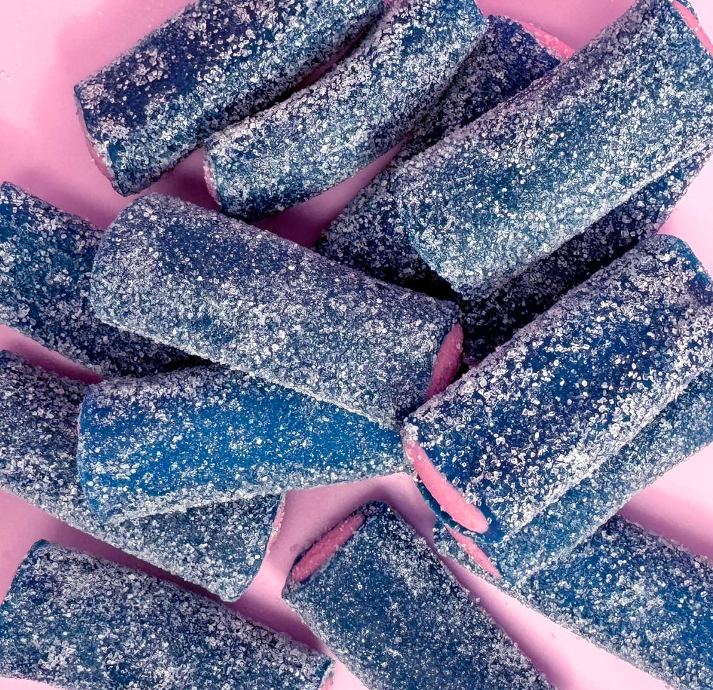 Sugarloo World cross-section revealing creamy fruity center and fizzy coating benefit taste contrast