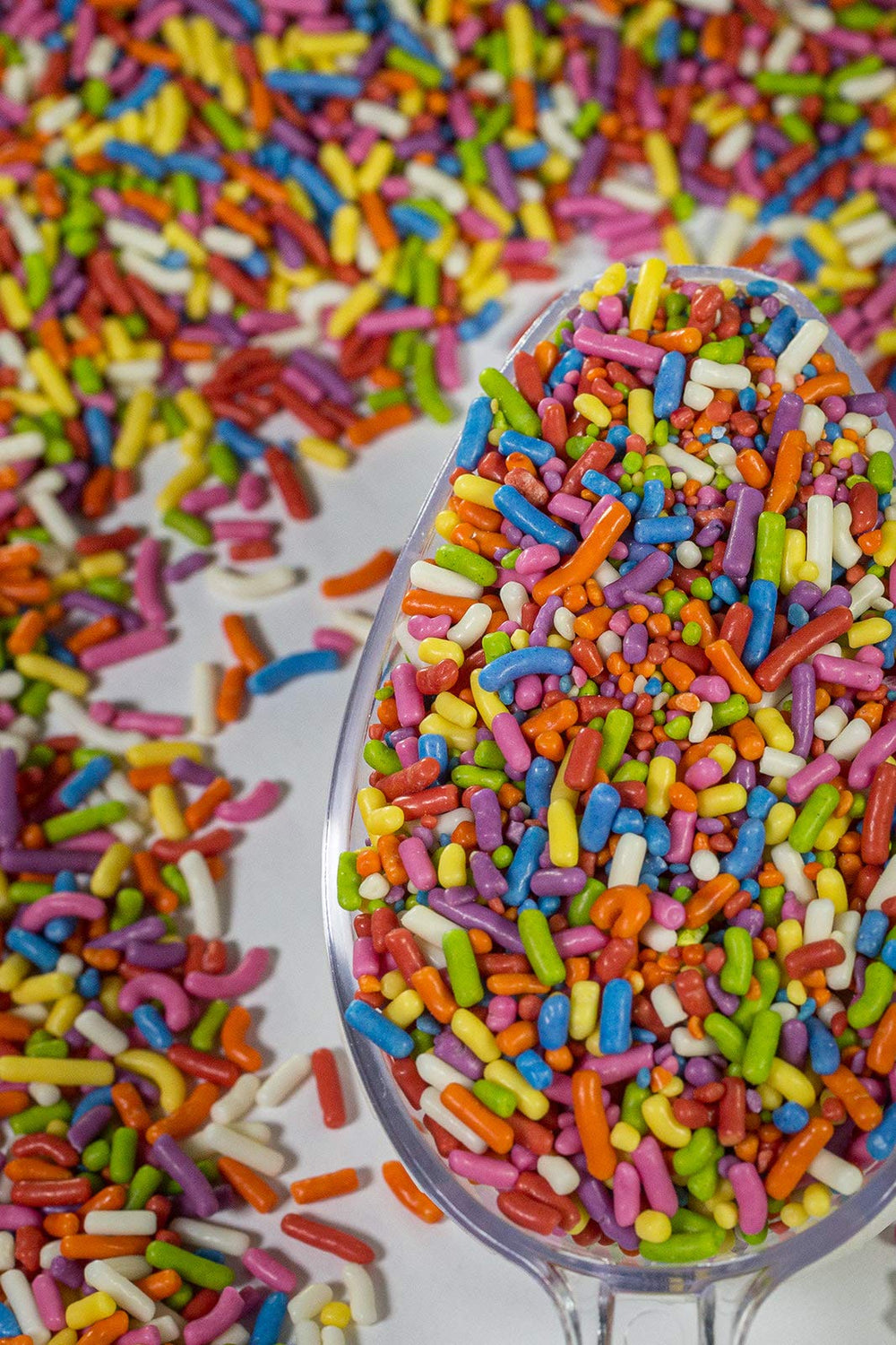Sweet Eva’s resealable lid detail demonstrating convenient freshness and repeated use