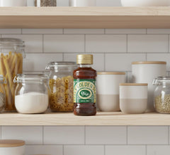 Tate & Lyle's syrup pouring to show smooth texture and rich caramel benefit