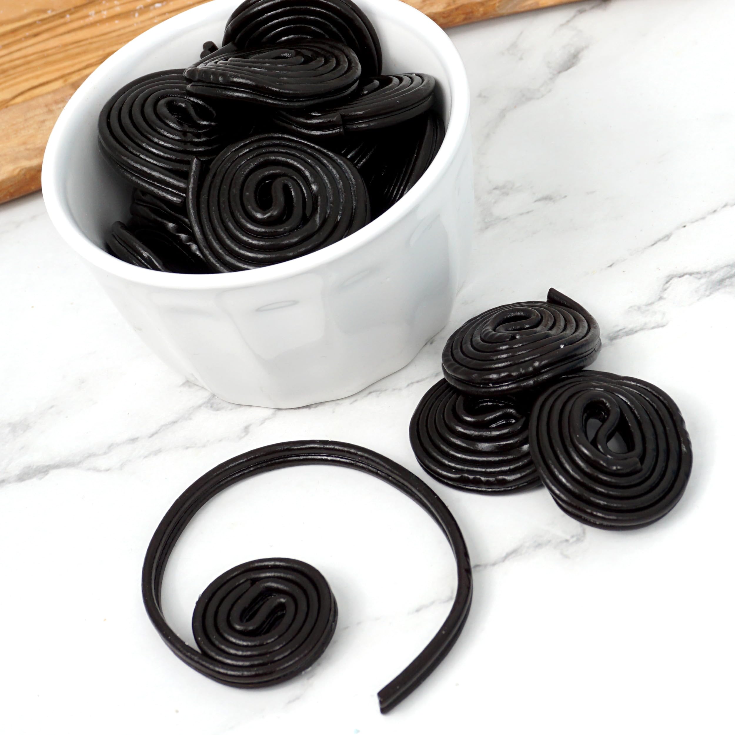 THE HAMPTON CANDY COMPANY licorice wheels in a clear jar for easy serving at events