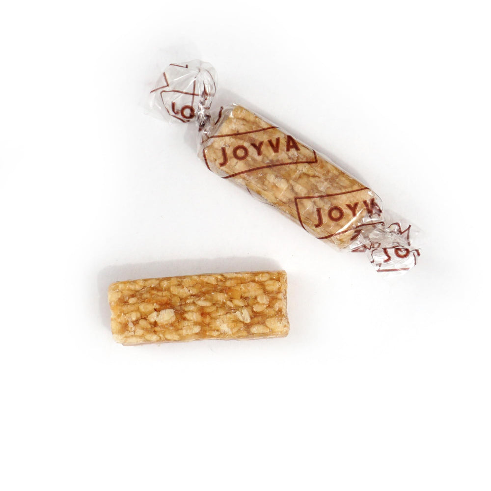 THE HAMPTON CANDY COMPANY spread of unwrapped bars showing contents and shareability