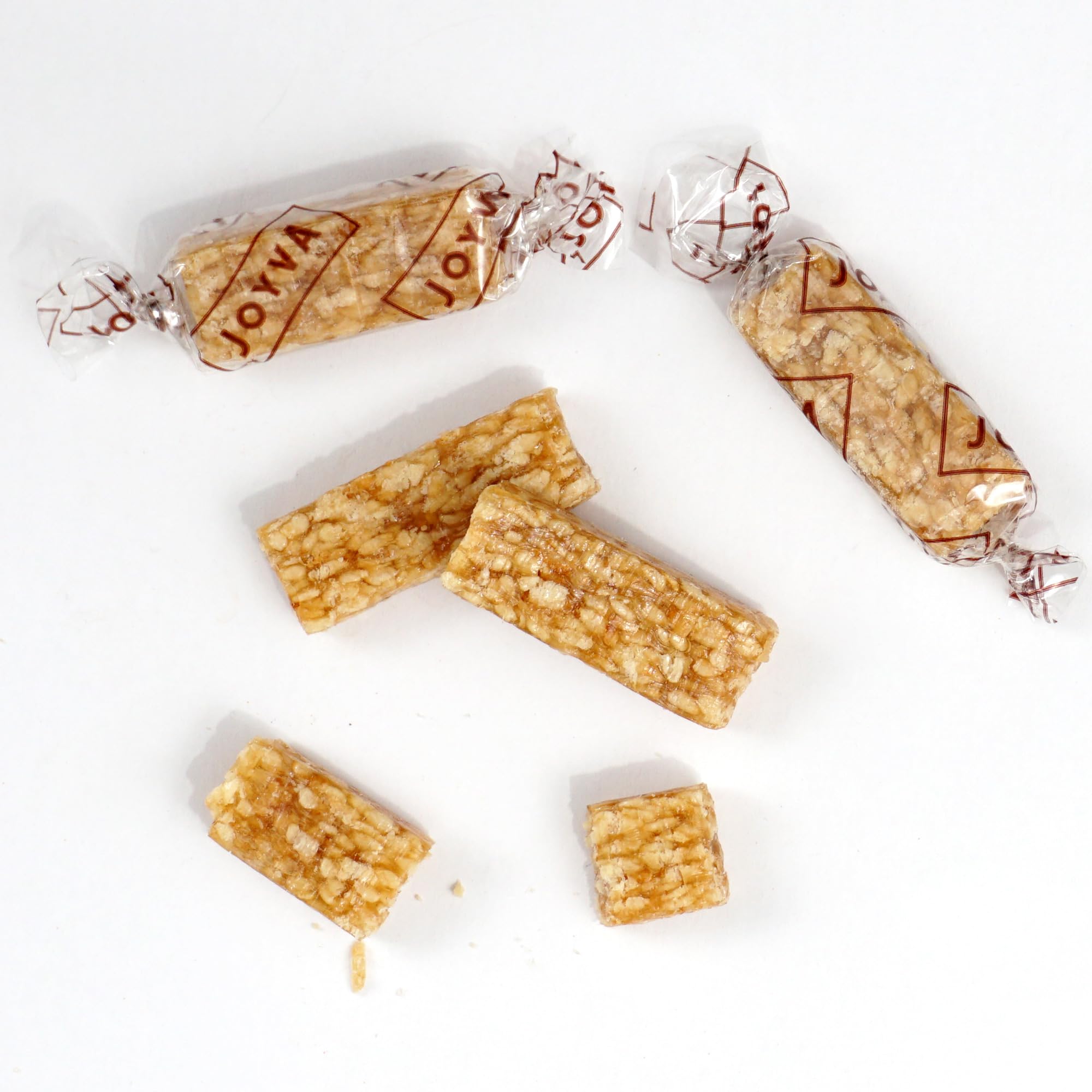 THE HAMPTON CANDY COMPANY close-up of sesame texture highlighting crunchy honey coating