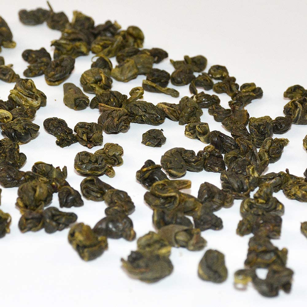 TIAN HU SHAN tea leaves unfurling in teapot demonstrating multiple infusions