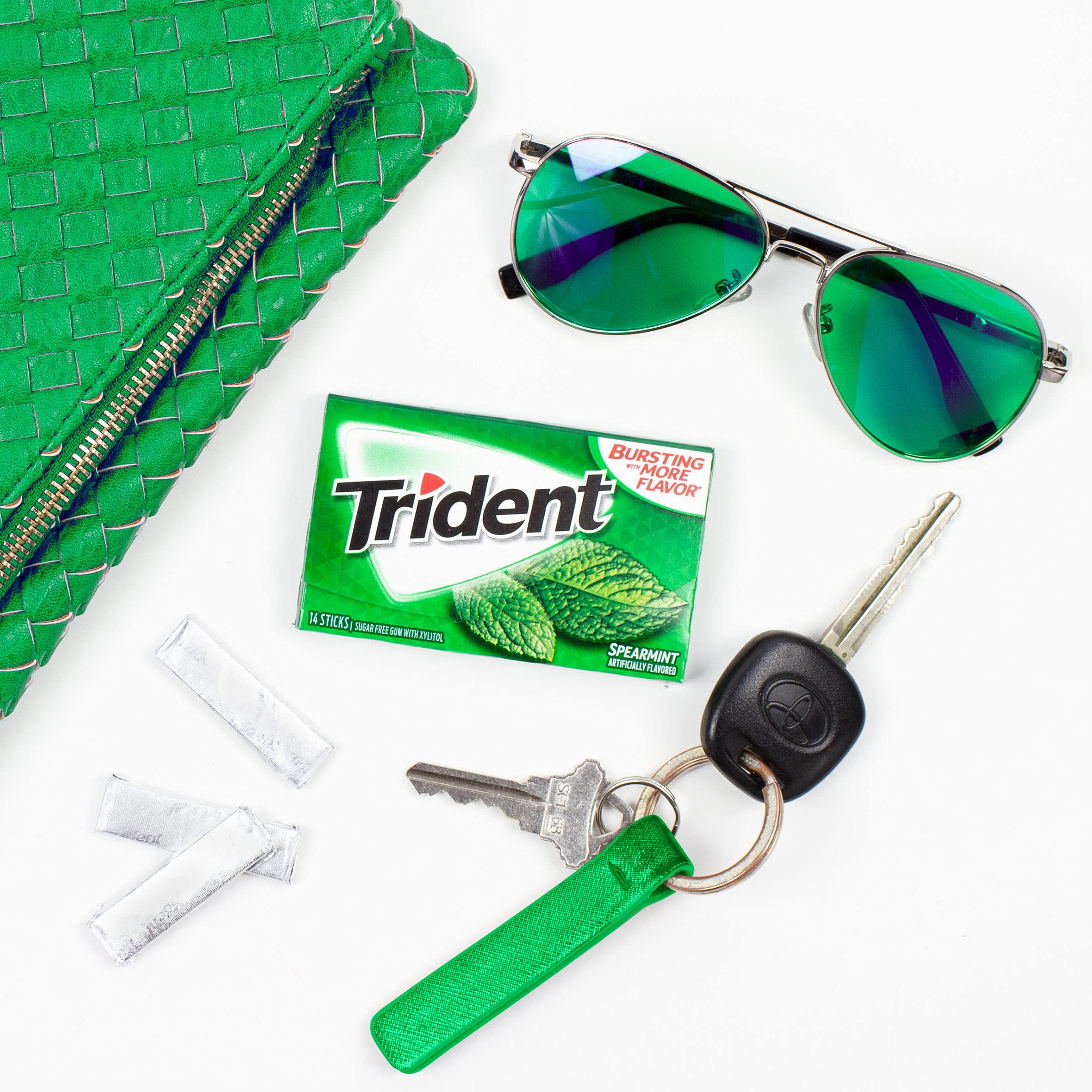 Trident spearmint pack on an office desk showing easy access during work