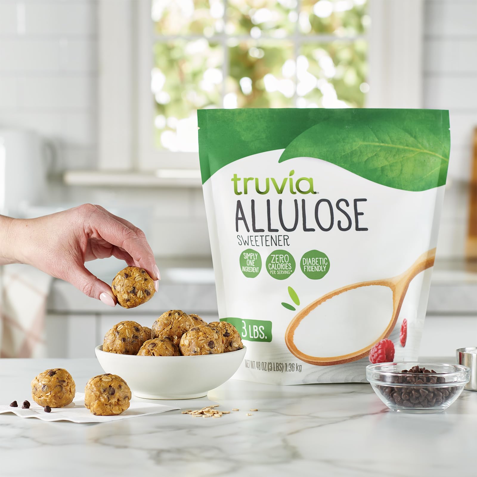 Truvia scoop measuring allulose with accurate portioning for recipes