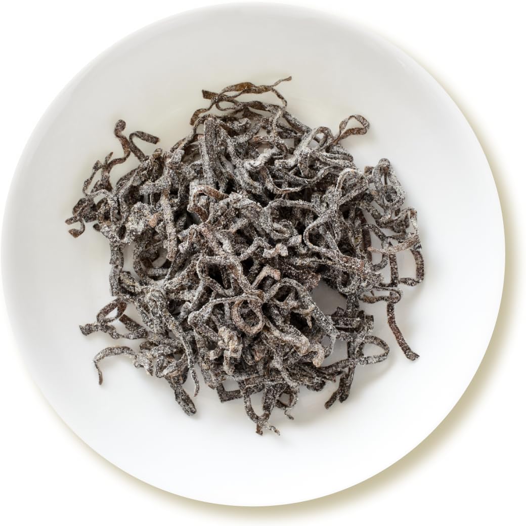 U~eipa Kurakon close-up texture of kelp strips showing tender chewability