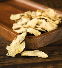 ULTHMOK spoon serving dried ginger slices, convenient portioning benefit