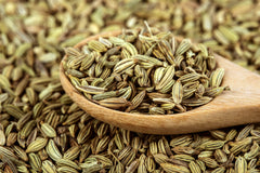 Close-up of fennel seed texture highlighting U.S. Wellness Naturals aroma and freshness
