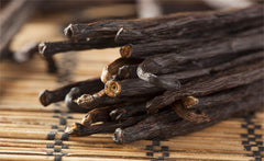 Vanilla Bean Kings split pod revealing seeds for fast flavor extraction