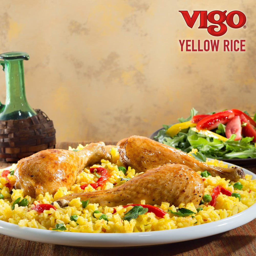 Vigo rice plated with grilled chicken illustrating a balanced meal and easy pairing