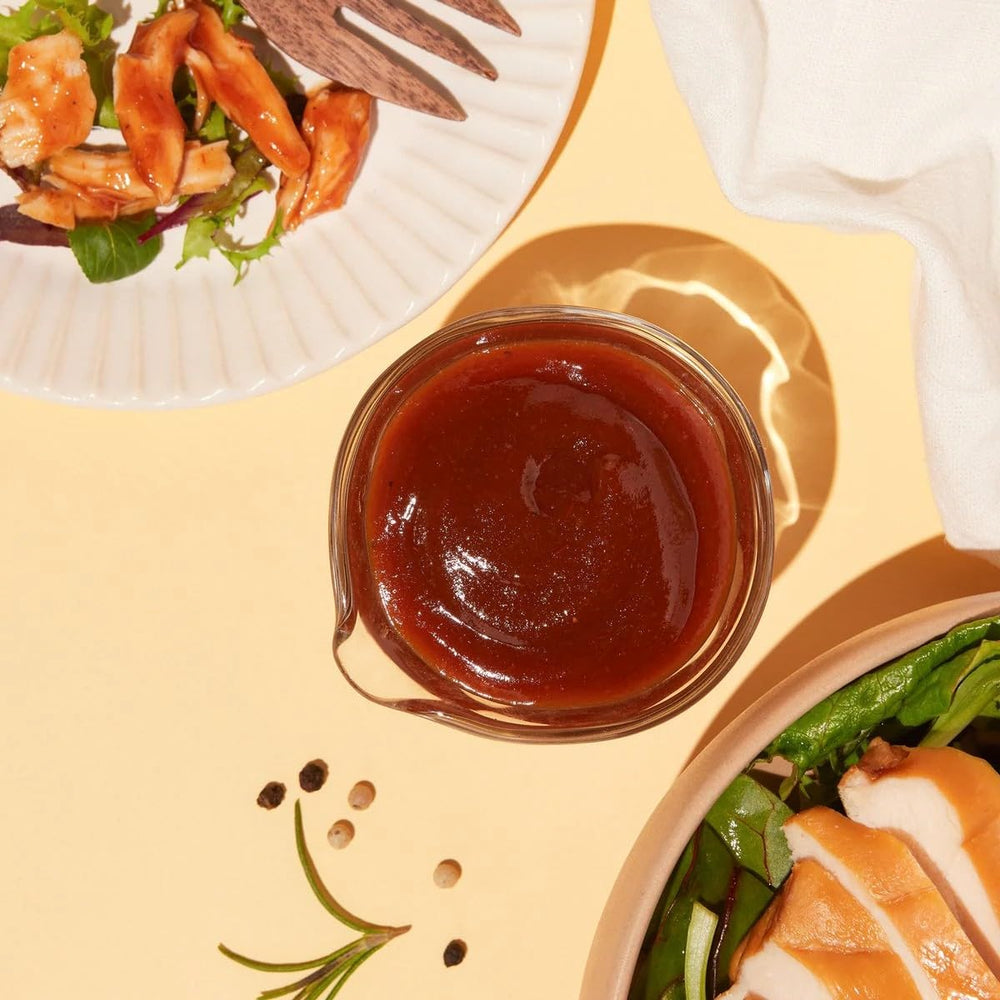 VIVID KITCHEN stir-fry in pan showing quick flavor boost and vibrant coating