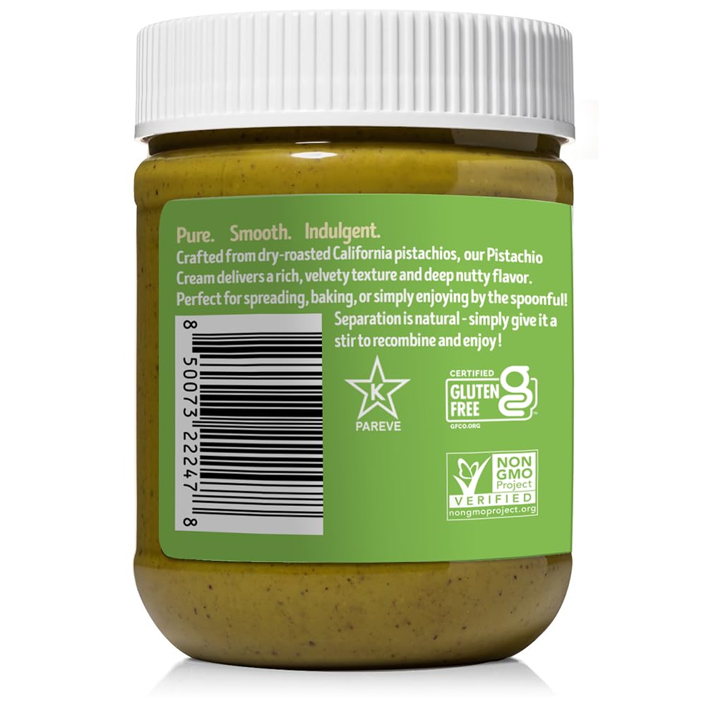 Vör pistachio cream texture close-up showing smooth, creamy spread and richness