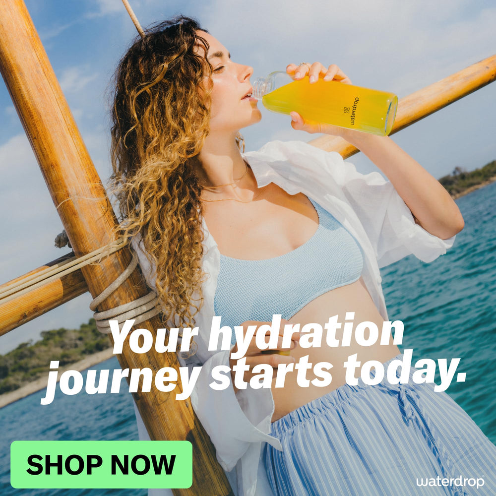 waterdrop MICRODRINK in gym bottle to show convenient on-the-go hydration