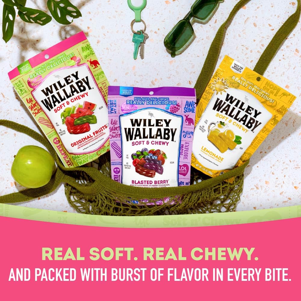 WILEY WALLABY zipper detail on resealable bag ensuring on-the-go freshness