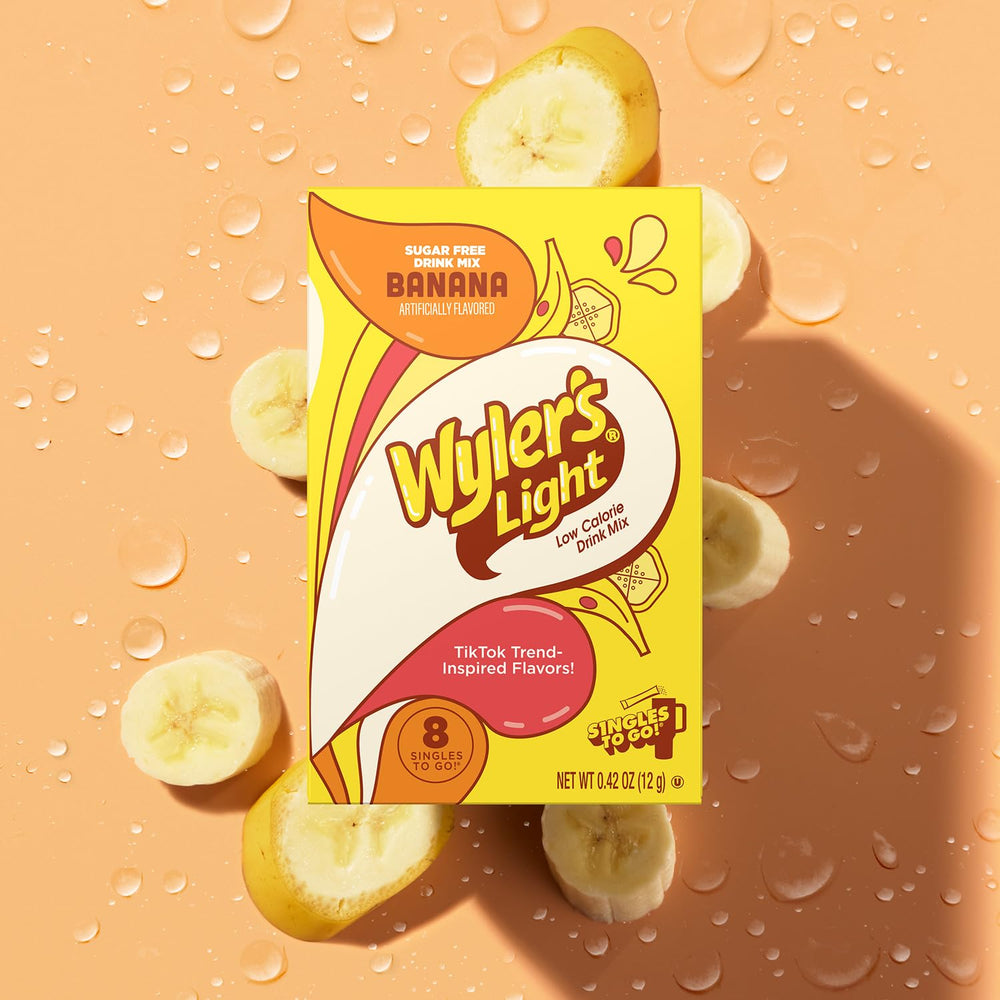 Wyler's Light powder texture on spoon showing fine mixability for smooth dissolving
