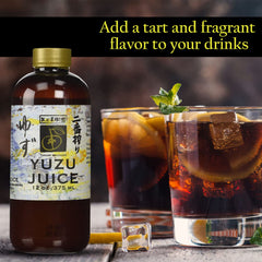 Yakami Orchard pouring yuzu juice into a glass to boost cocktail aroma
