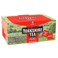 Yorkshire Tea close-up of a tagged tea bag highlighting easy removal benefit