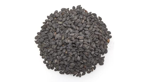 Yupik close-up of seed texture highlighting crunchy, nutty benefit
