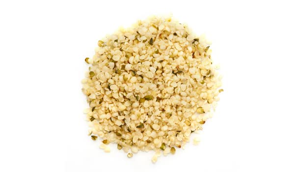 Yupik hemp seeds sprinkled on smoothie bowl demonstrating quick meal boost