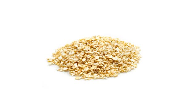 Yupik oat bran texture close-up highlighting fine grind and baking versatility