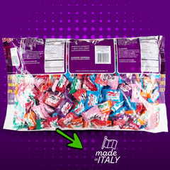 ZOTZ close-up revealing fizzy powder center and bright shell for surprise texture